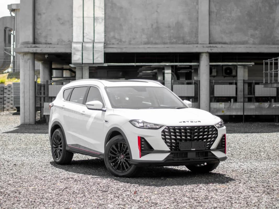 Jetour X70 Plus 1.5T Momentum