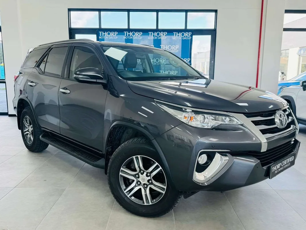 Toyota Fortuner 2.4GD-6 R/B A/T