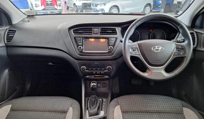 
								2018 Hyundai i20 1.4 Fluid auto full									