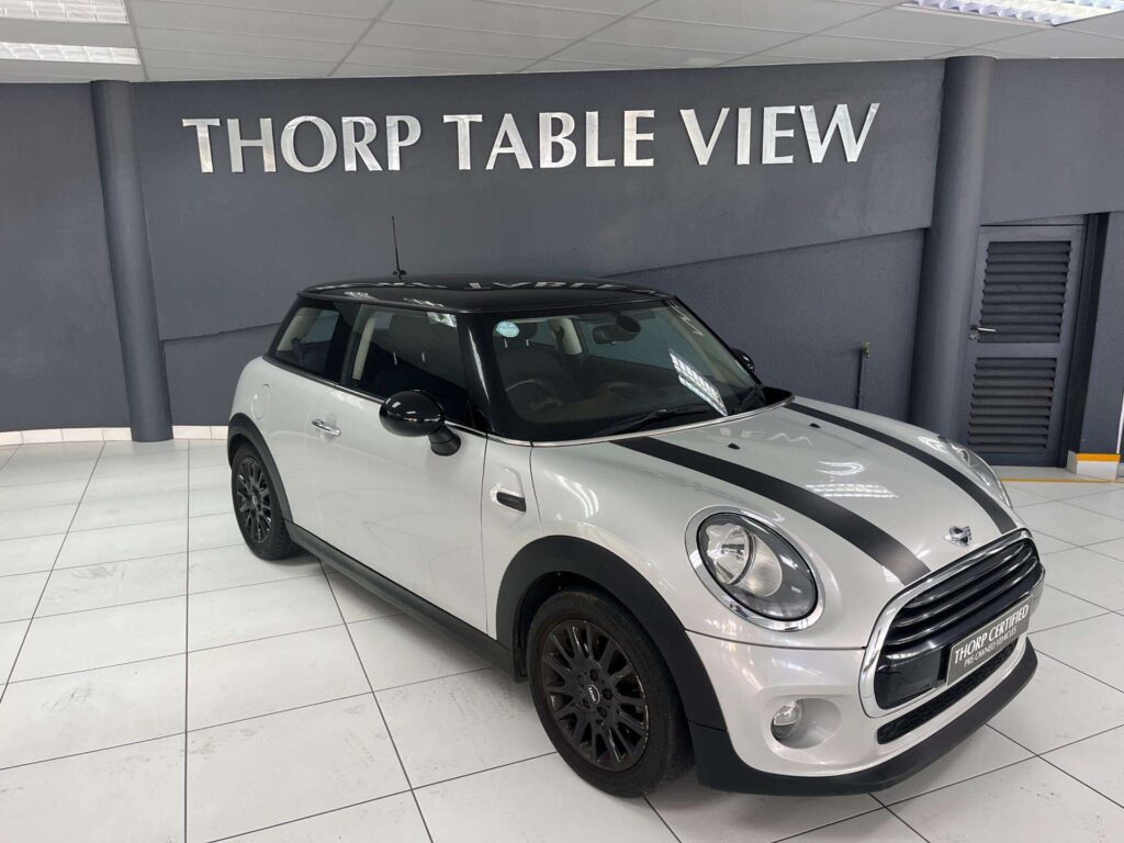 2017 MINI Cooper Hatch 3-door auto