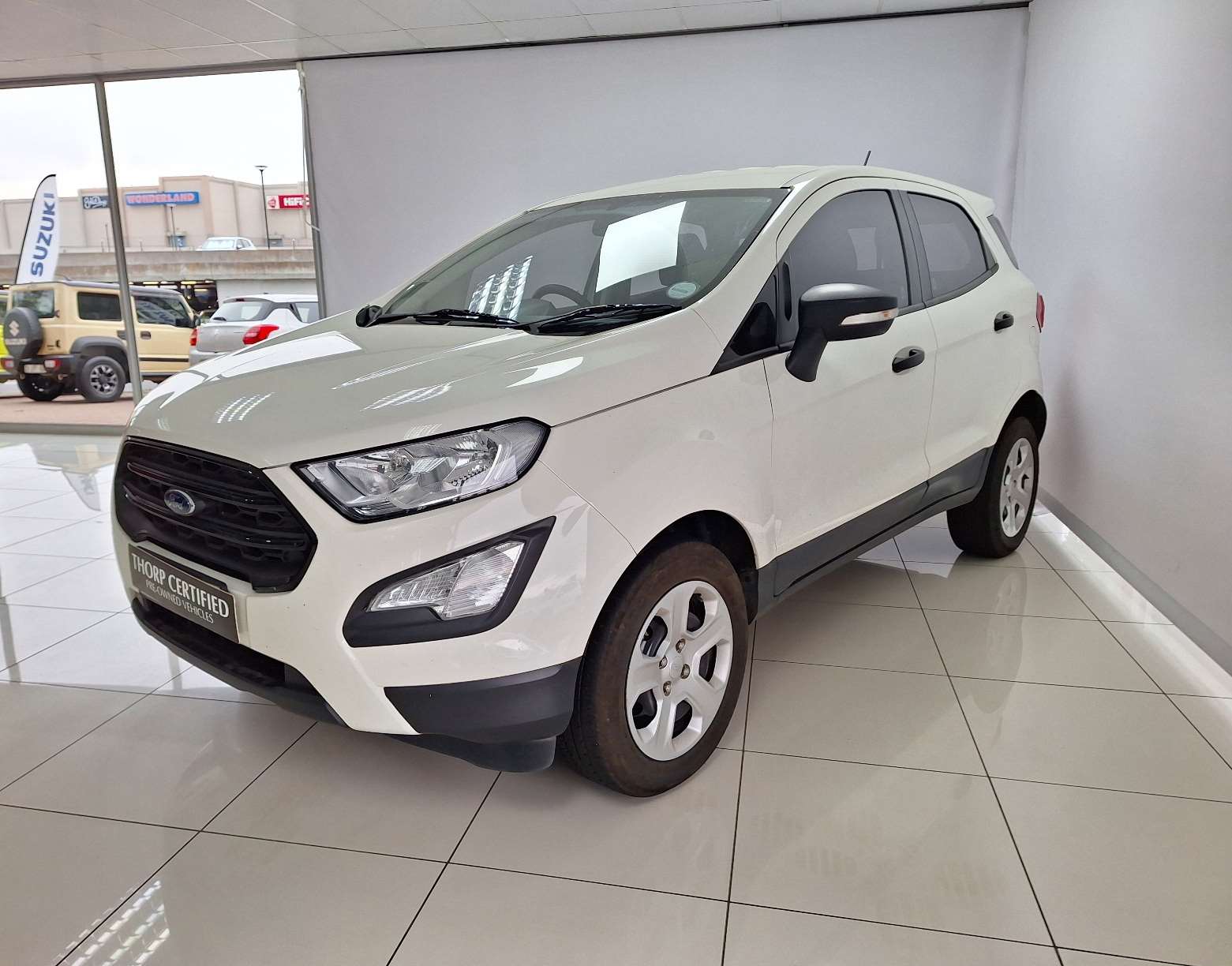 2016-White-Ford-EcoSport-15TiVCT-Ambiente-8829800-4-1561x1224-1.jpg