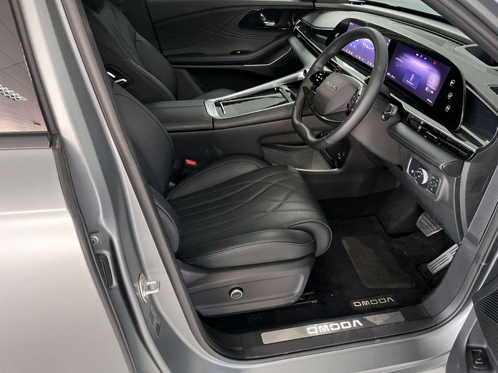2026-MatteGray-OMODA-C9-SHS-15T-AWD-8824130-7-1600x1200-1.jpg